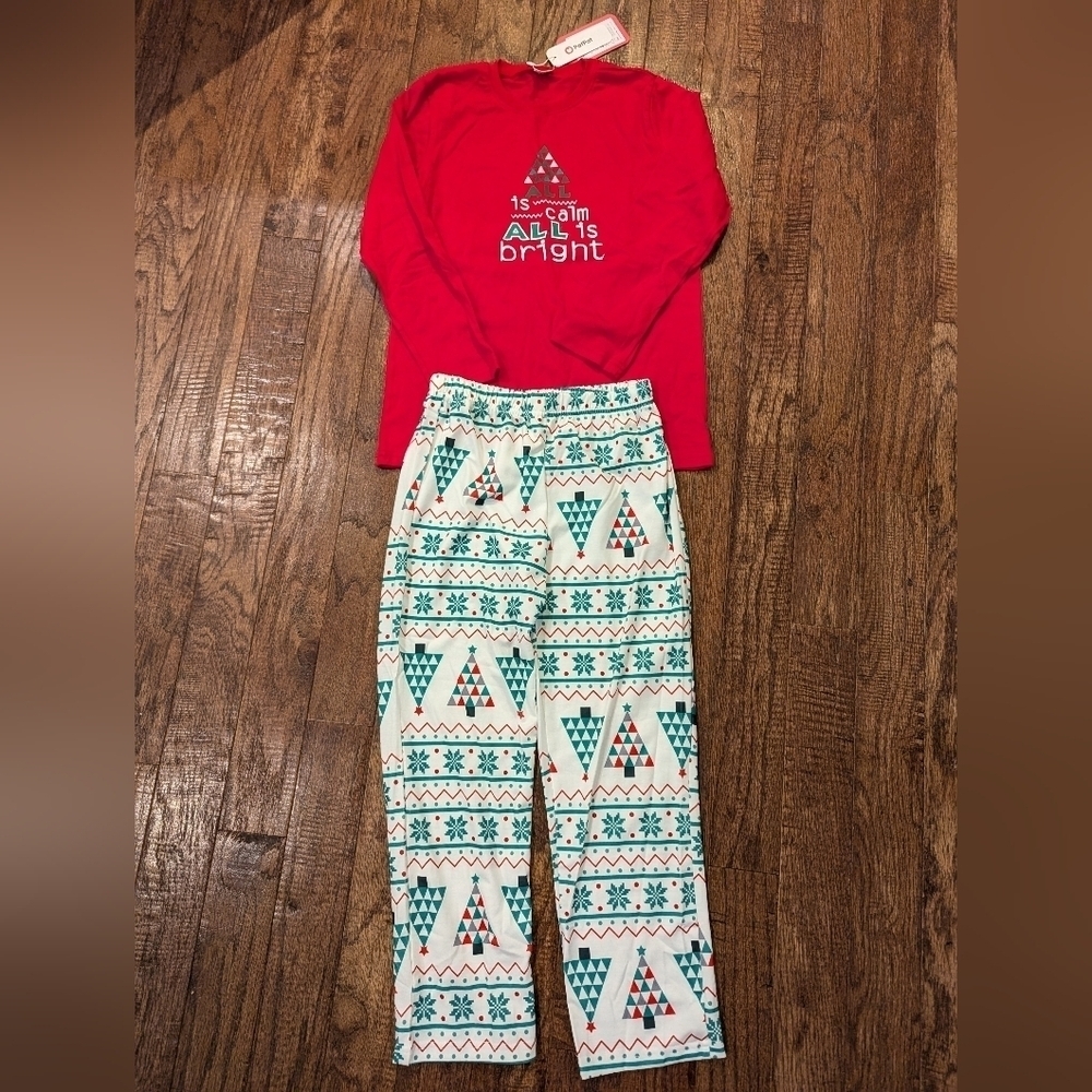 New Christmas pajama set, All is calm all is bright, sz 7/8 (2 available)